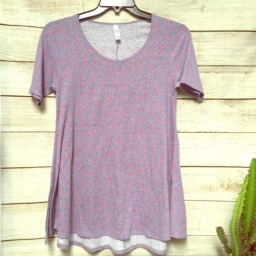 LuLaRoe XS Purple Feather Print Casual Top